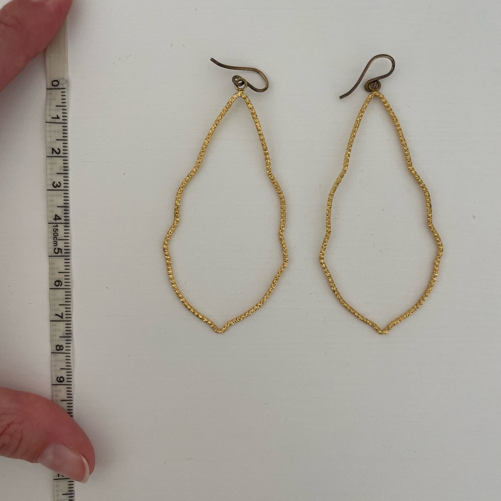 Gold dangly earrings
